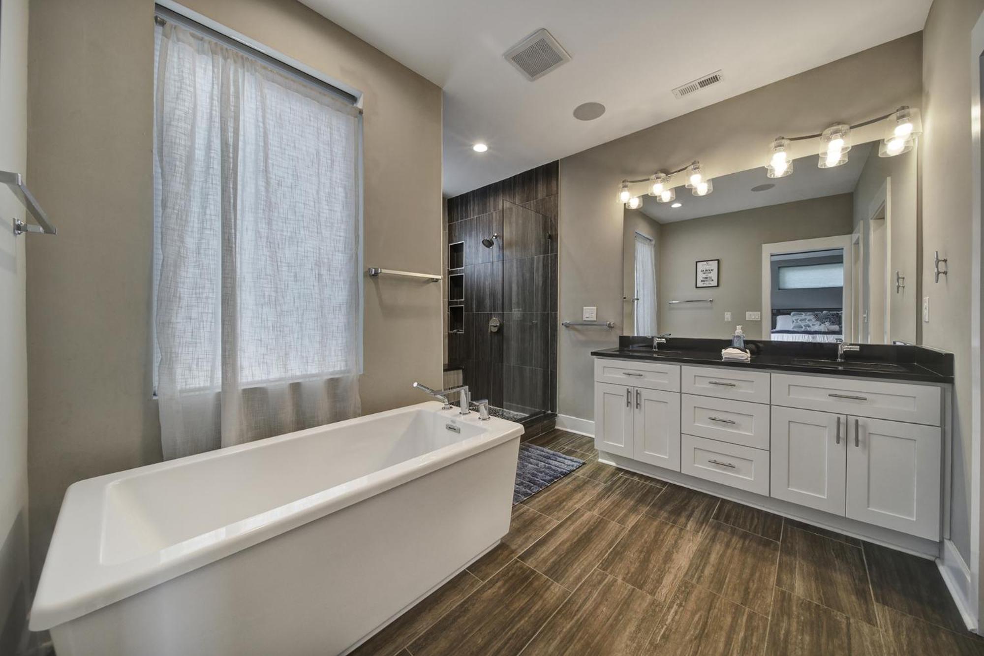 906 Westbrook B City Views Rooftop Hot Tub And Short Walk To Stadium Charlotte Eksteriør billede