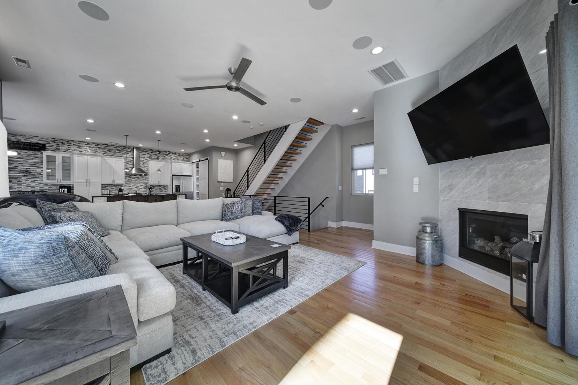 906 Westbrook B City Views Rooftop Hot Tub And Short Walk To Stadium Charlotte Eksteriør billede