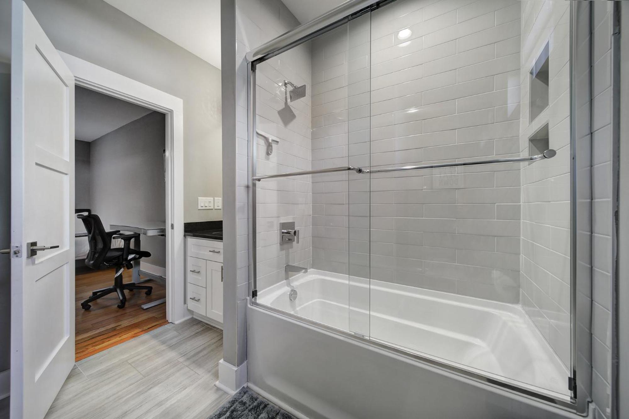 906 Westbrook B City Views Rooftop Hot Tub And Short Walk To Stadium Charlotte Eksteriør billede
