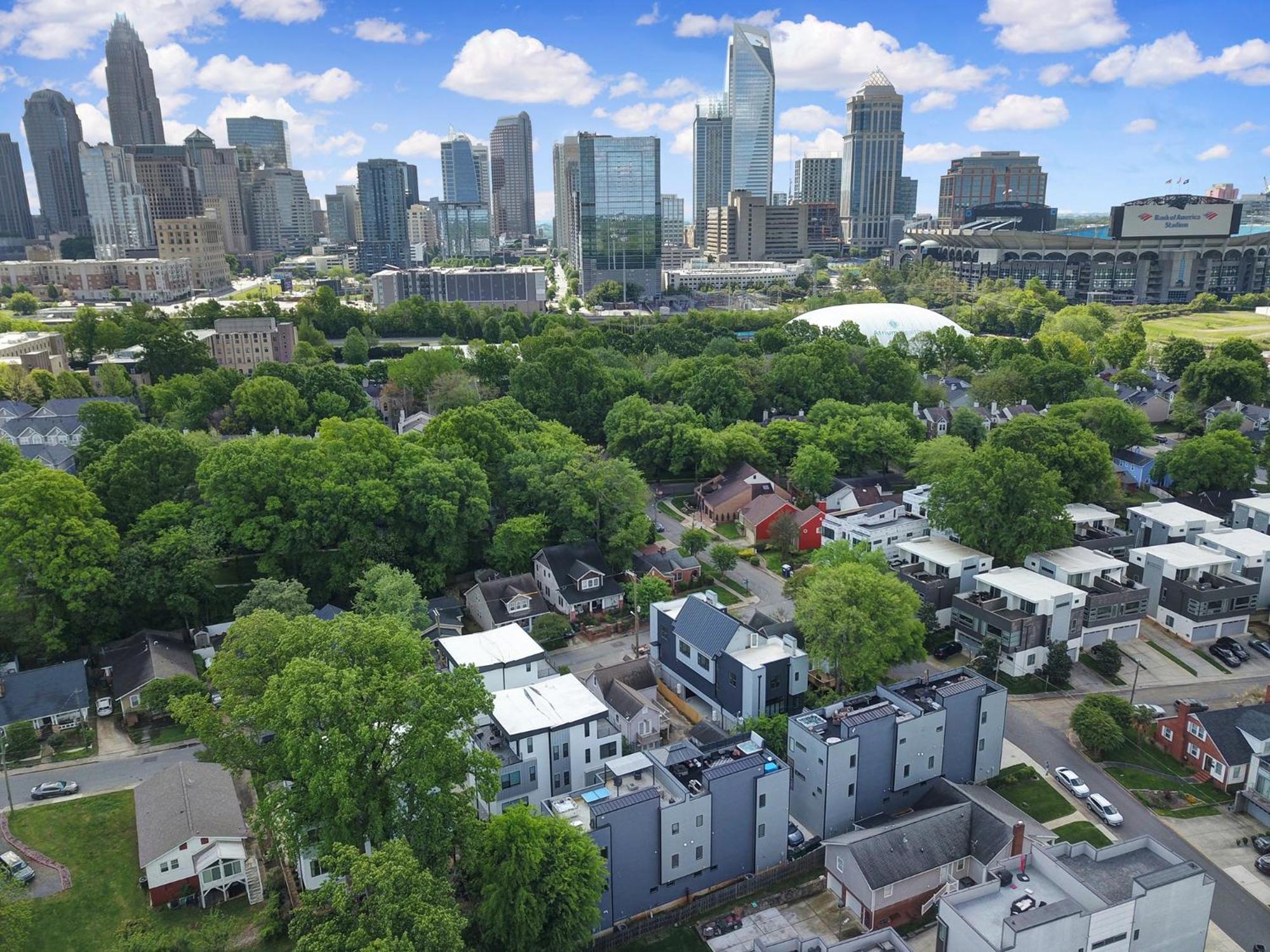 906 Westbrook B City Views Rooftop Hot Tub And Short Walk To Stadium Charlotte Eksteriør billede